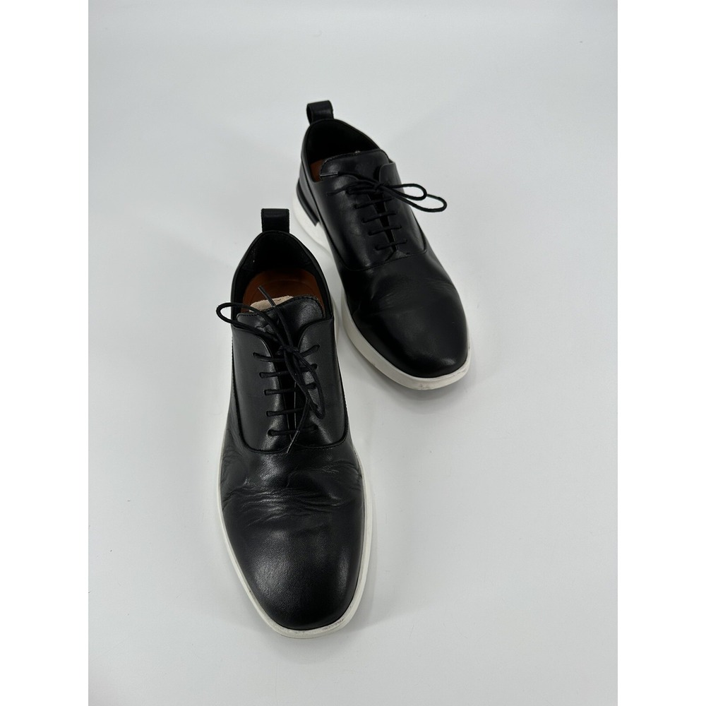 Wolf and Shepherd Crossover Longwing Shoes - Men's Size‎ 8 Black/White